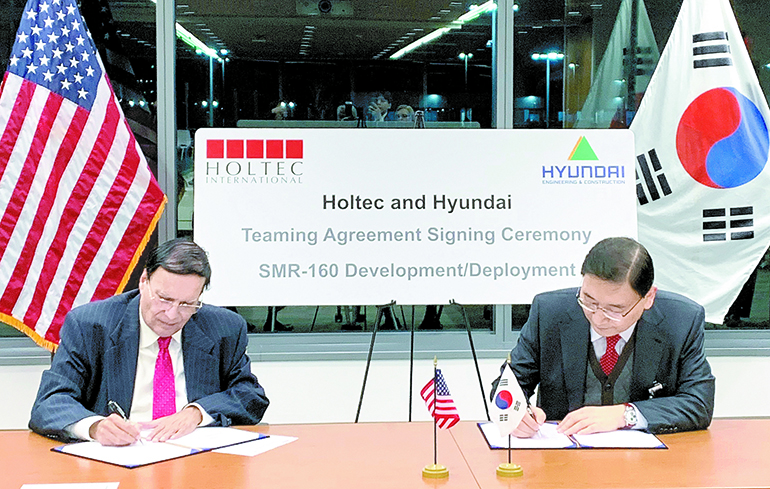 2021년 11월 22일, 소형 모듈 원자로 공동개발 및 공동배치를 위한 계약 체결 모습 2021년 11월 22일, 소형 모듈 원자로 공동개발 및 공동배치를 위한 계약 체결 모습